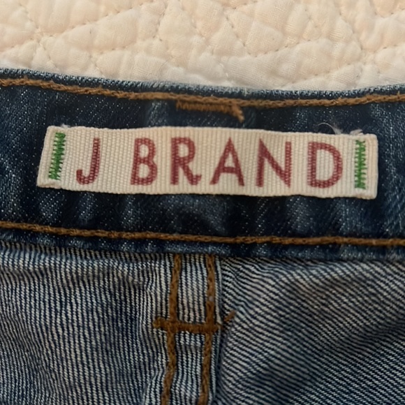 J brand jean shorts with stars - Picture 3 of 6